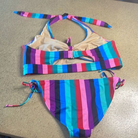 Old Navy striped bikini - Picture 2 of 15